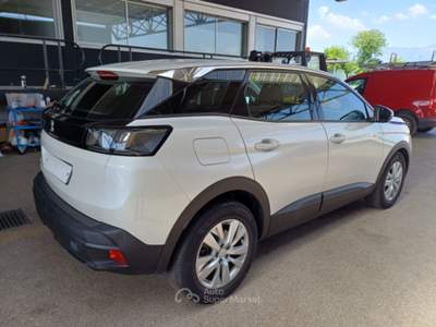 Peugeot 3008 PEUGEOT 3008 BLUEHDI 130 EAT8 SES ACTIVE BUSINESS SUV usata Verona