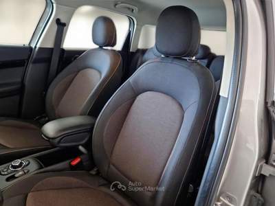 MINI Cooper MINI COOPER SE COUNTRYMAN CLASSIC 4WD AUTOMATICA 5 PORTE BERLINA usata Bari