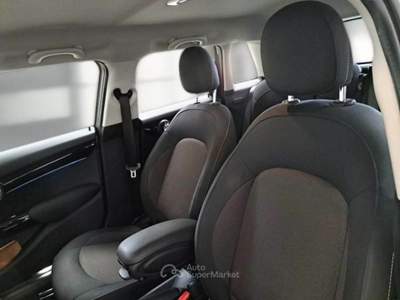 MINI Cooper MINI COOPER CLASSIC AUTO 5 PORTE BERLINA usata Casei Gerola