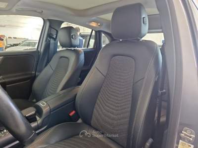 Mercedes-Benz GLA MERCEDES-BENZ CLASSE GLA GLA 200 D AUTOMATIC BUSINESS EXTRA CROSSOVER usata Casei Gerola
