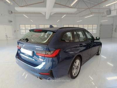 BMW Serie 3 320d BMW SERIE 3 320D XDRIVE 48V BUSINESS ADVANTAGE TOURING AUTO STATION WAGON usata Verona