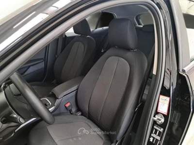 BMW Serie 1 116d BMW SERIE 1 116D BUSINESS ADVANTAGE AUTO 5 PORTE BERLINA usata Casei Gerola
