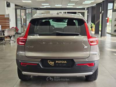 Volvo XC40 Volvo XC40  T4 Recharge Plug-in Hybrid automatico Essential Beige usata Pistoia
