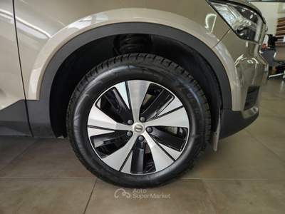 Volvo XC40 Volvo XC40  T4 Recharge Plug-in Hybrid automatico Essential Beige usata Pistoia