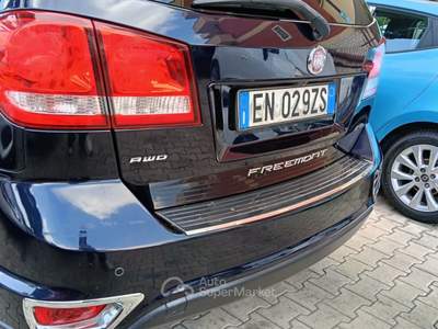Fiat Freemont 2.0 MTJ-7 POSTI Blu/Azzurro usata Bisceglie