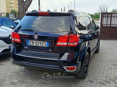 Fiat Freemont 2.0 MTJ-7 POSTI Blu/Azzurro usata Bisceglie