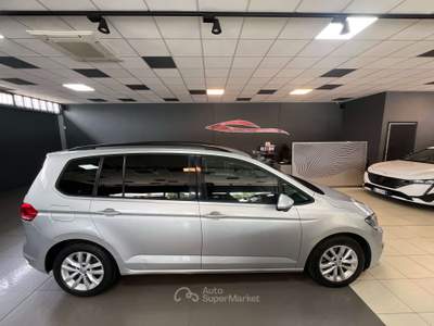 Volkswagen Touran Touran III 2015 1.6 tdi Comfortline dsg Argento usata Romano di Lombardia