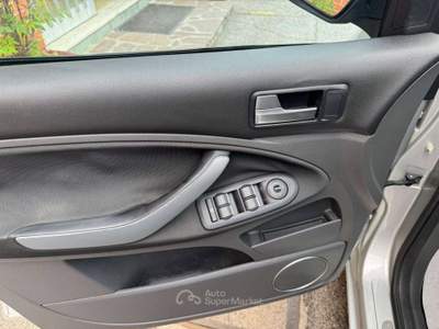 Ford C-Max 1.6 tdci Titanium 110cv dpf Grigio usata Cernusco sul Naviglio