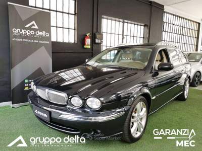 Jaguar X-Type X-Type Station Wagon 2.2d Sport Grigio usata Torino