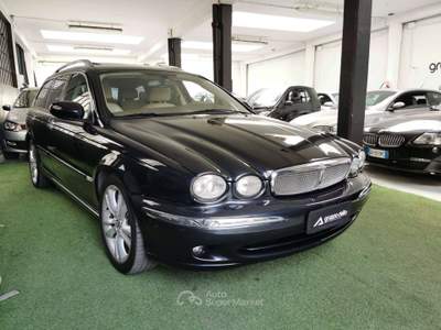 Jaguar X-Type X-Type Station Wagon 2.2d Sport Grigio usata Torino
