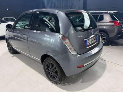 Lancia Ypsilon 75cv usata Sedriano