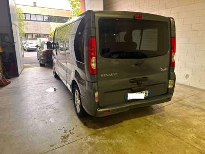 Renault Trafic 2.0 cdi  9 posti ! passo lungo ! Grigio usata Cinisello Balsamo
