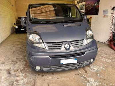 Renault Trafic 2.0 cdi  9 posti ! passo lungo ! Grigio usata Cinisello Balsamo