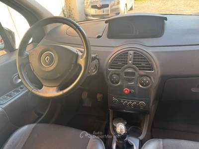Renault Modus Grand Modus 1.2 16V TCE Live UNIPRO Nero usata Roma