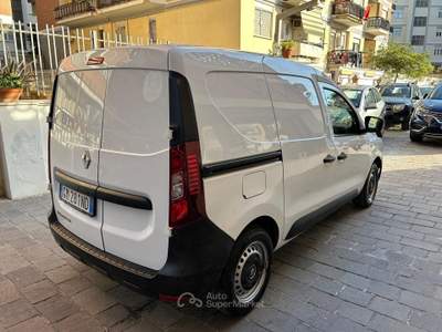 Renault Express 95CV Van Bianco usata Roma