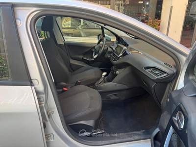 Peugeot 208 5 porte Allure Grigio usata Roma