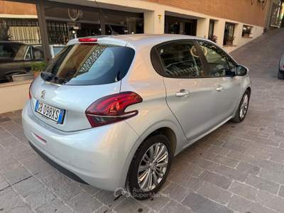 Peugeot 208 5 porte Allure Grigio usata Roma