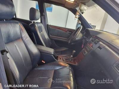 Mercedes-Benz Classe E Mercedes e 200 elegance Grigio usata Roma