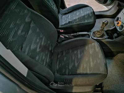 Opel Corsa 1.2 16v 85cv Cosmo Ok Neop. Grigio usata Roma