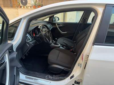 Opel Astra 5P Cosmo UNICO PROPRIETARIO Bianco usata Roma