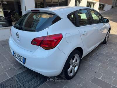 Opel Astra 5P Cosmo UNICO PROPRIETARIO Bianco usata Roma