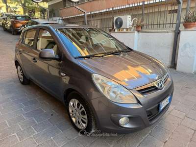 Hyundai i20 77cv 5p GPL Confort Ok Neop Grigio usata Roma