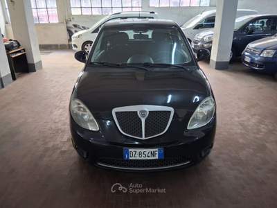 Lancia Ypsilon y 1.2 8V 60cv Ok Neopatentati Nero usata Roma