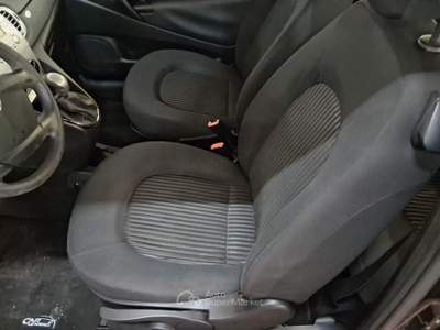 Lancia Ypsilon y 1.2 8V 60cv Ok Neopatentati Nero usata Roma