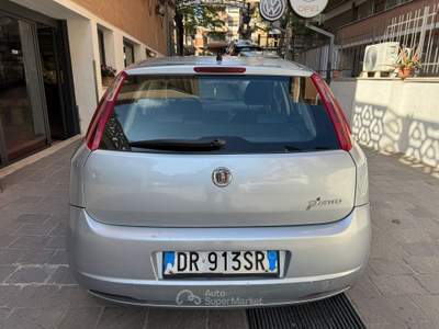 Fiat Grande Punto 90CV 5 porte Dynamic Grigio usata Roma