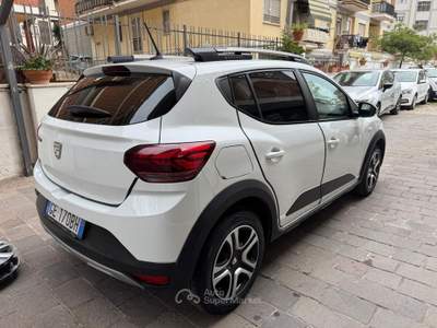 Dacia Sandero Stepway 1.0 TCe ECO-G Expression Bianco usata Roma