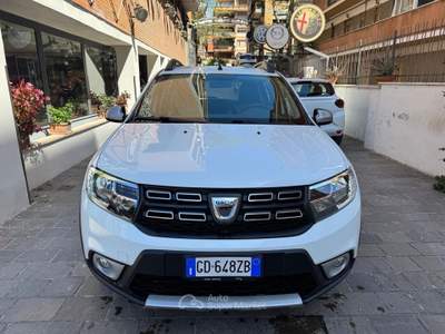 Dacia Sandero Stepway 1.0 TCe 100CV ECO-G 15th Ann Bianco usata Roma