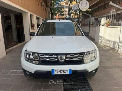 Dacia Duster S&S 4x2 GPL Laureate Rosso usata Roma