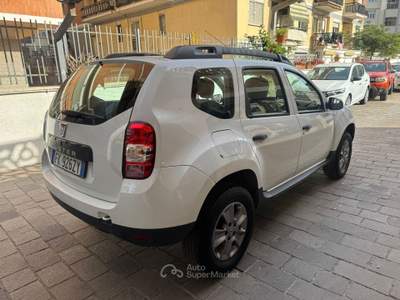 Dacia Duster S&S 4x2 GPL Laureate Rosso usata Roma