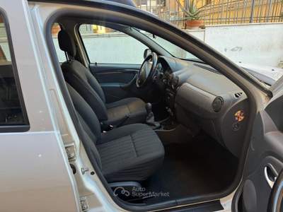 Dacia Duster 4x2 Laureate IMPIANTO GPL Bianco usata Roma