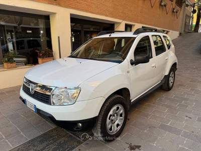Dacia Duster 4x2 Laureate IMPIANTO GPL Bianco usata Roma