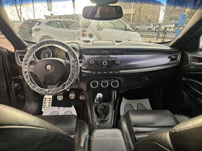 Alfa Romeo Giulietta Exclusive Grigio usata Aprilia