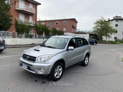 Toyota RAV4 RAV4 5p 2.0 d-4d 16v FL Argento usata Treviglio