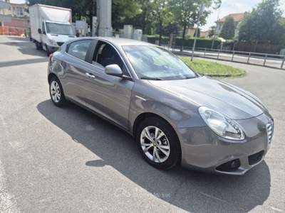 Alfa Romeo Giulietta 1.4 t. Distinctive 120cv Grigio usata Treviglio