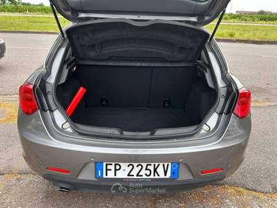 Alfa Romeo Giulietta III 2018 1.6 EURO6 120cv *102.000 KM* UNICO PROPRIETARIO Grigio usata Inzago