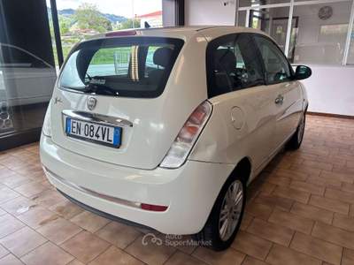 Lancia Ypsilon 1.3 mjt *PER NEOPATENTATI Bianco usata Carvico