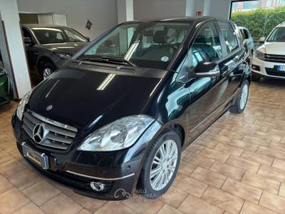 Mercedes-Benz Classe A SPECIAL EDITION*NEOPATENTATI Nero usata Carvico