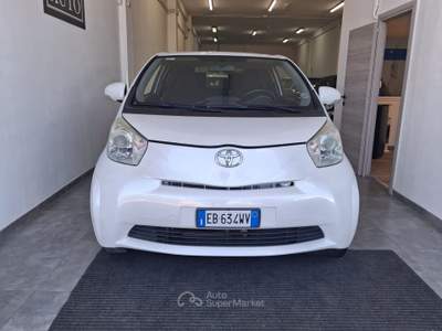 Toyota iQ Sol Bianco usata Alberobello