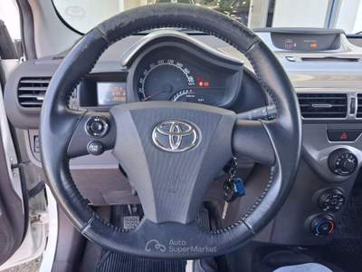 Toyota iQ Sol Bianco usata Alberobello