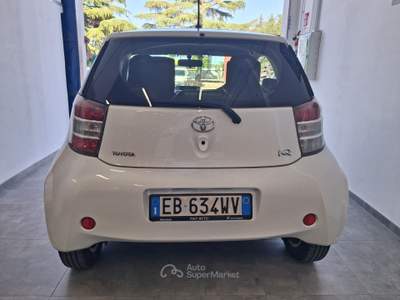 Toyota iQ Sol Bianco usata Alberobello
