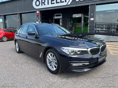 BMW Serie 5 530d 530d xDrive Touring Business Nero usata Cerea