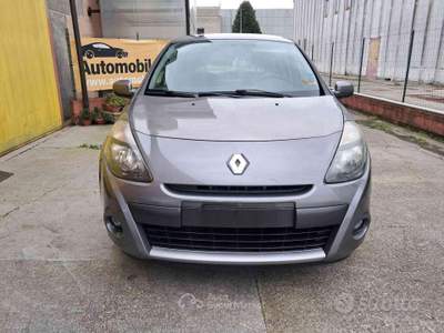 Renault Clio 5 porte Luxe ok neopatentat usata Porto Mantovano