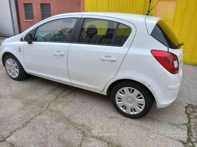 Opel Corsa F.AP. 5 porte Edition N usata Porto Mantovano