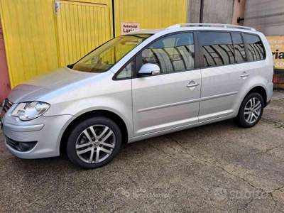 Volkswagen Touran Highline 7 posti n usata Porto Mantovano