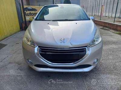 Peugeot 208 serie 1.2 VTi 82 CV 3 porte Allure usata Porto Mantovano