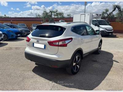 Nissan Qashqai QASHQAI TEKNA 1.6 dCi 130CV Bianco usata Bari